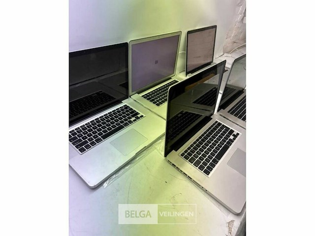 5x macbook pro 15 inch - afbeelding 7 van  10
