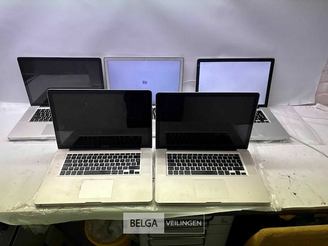 5x macbook pro 15 inch - afbeelding 10 van  10