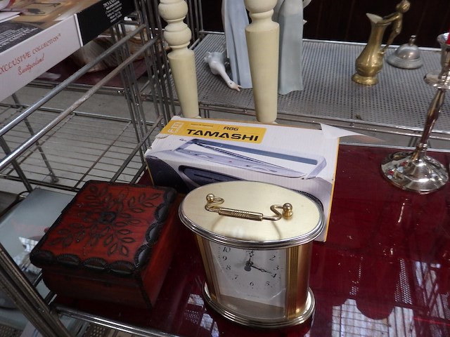 5x met klok en kandelaars - afbeelding 1 van  2