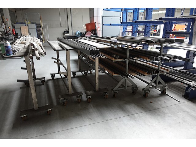 5x metalen kar + inhoud - afbeelding 1 van  3