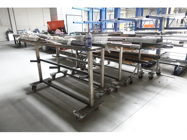 5x metalen kar + inhoud - afbeelding 2 van  3