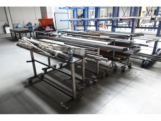 5x metalen kar + inhoud - afbeelding 3 van  3