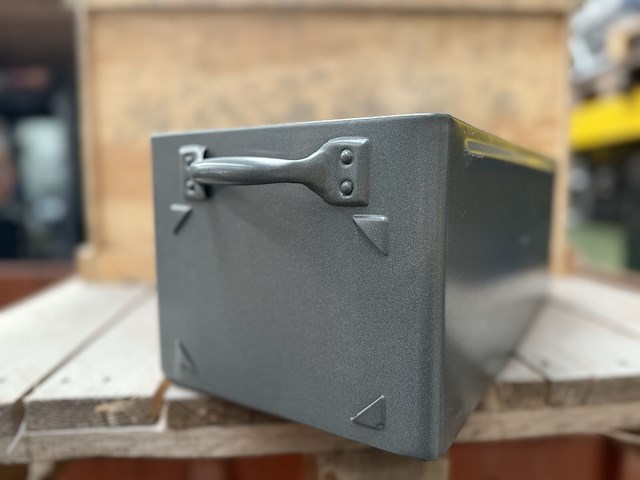 5x metalen magazijnbakjes - afbeelding 1 van  3