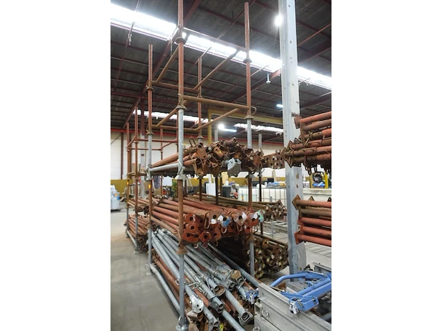 5x metalen stapelbare houder + stansoenen - afbeelding 2 van  3