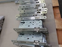 5x pallet deurbeslag & rubbers - afbeelding 6 van  31