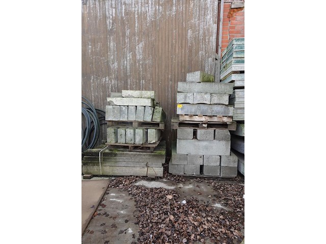 5x pallet diverse stenen - afbeelding 1 van  3