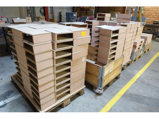 5x pallet houten armleuningen - afbeelding 1 van  5
