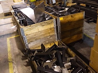 5x pallet metalen onderdelen - afbeelding 1 van  6