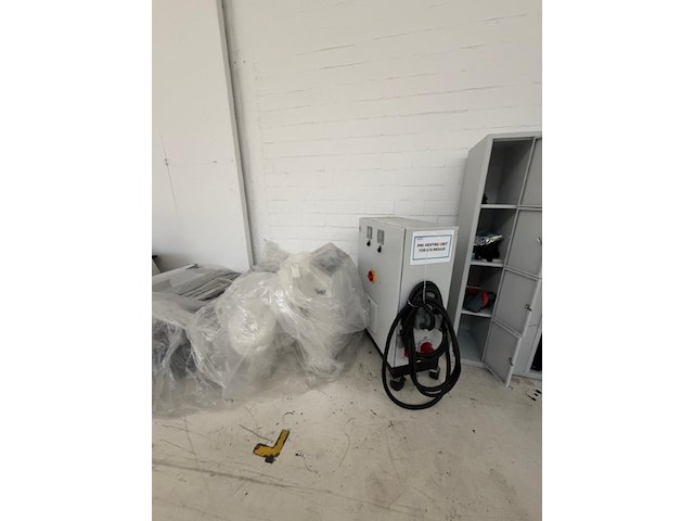 5x pallet spare parts kraussmaffei - afbeelding 17 van  25