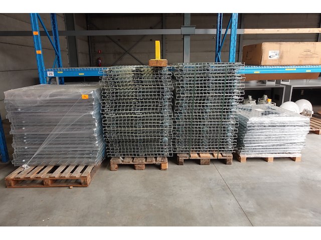 5x pallet verzinkte palletstellingroosters - afbeelding 1 van  7