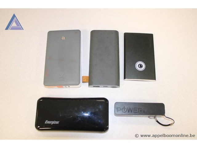 5x power bank, diverse merken en capaciteiten, werking niet gekend - afbeelding 1 van  5