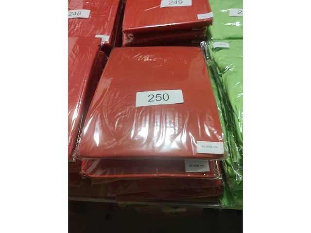 5x rood stretchcover + topcover voor statafel diam.80-85cm. nieuw (5x) - afbeelding 2 van  2