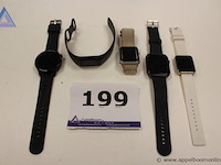 5x smartwatches, werking niet gekend - afbeelding 1 van  2