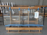 5x stalen deur op 5x houten glasbok - afbeelding 2 van  7