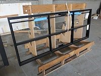 5x stalen deur op 5x houten glasbok - afbeelding 7 van  7