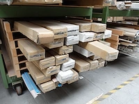 5x stapelbare metalen houder + inhoud - afbeelding 2 van  8