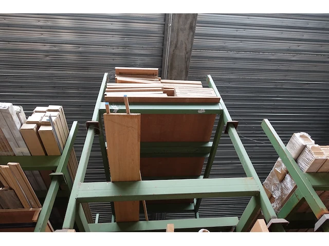 5x stapelbare metalen houder + inhoud - afbeelding 6 van  8
