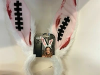 ± 5x tiara bleeding cat
