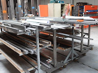 5x verrijdbare metalen kar + inhoud - afbeelding 5 van  12