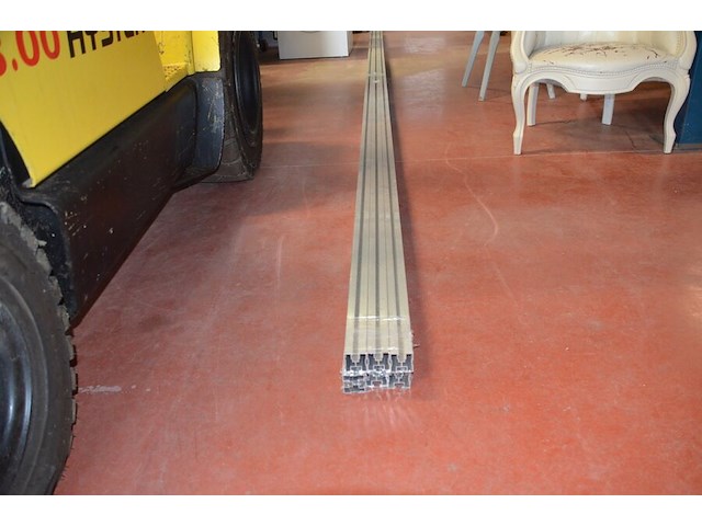 6 alu klikprofielen voor zonnepanelen 6 m, 30 alu u-profielen 8 cm (6,7) - afbeelding 3 van  6