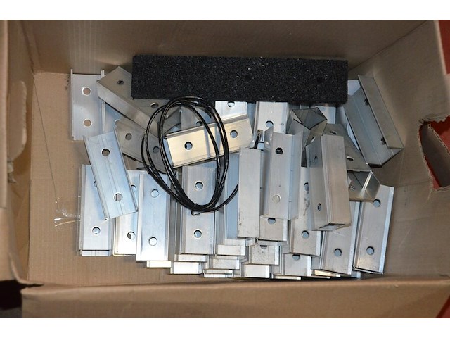 6 alu klikprofielen voor zonnepanelen 6 m, 30 alu u-profielen 8 cm (6,7) - afbeelding 4 van  6