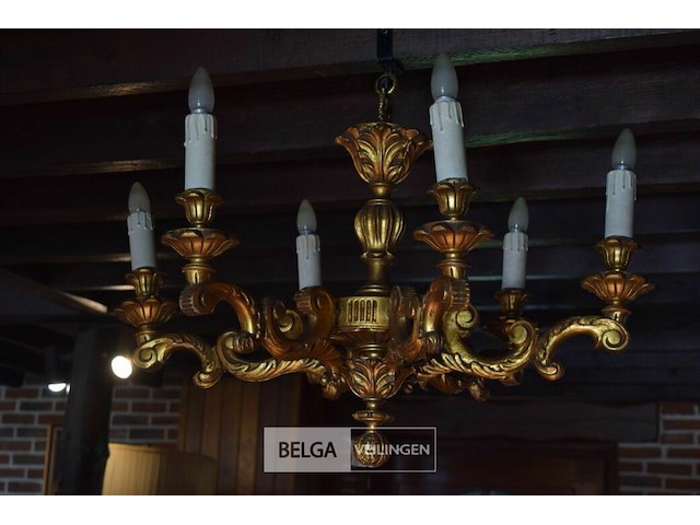 6-armige kroonluchter uit hout goud geschilderd - afbeelding 1 van  4