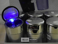 6 auto asbakje met licht - afbeelding 2 van  3