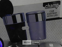 6 auto asbakje met licht - afbeelding 3 van  3