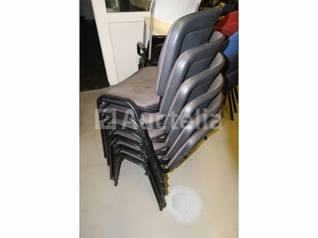 6 bijpassende stoelen - afbeelding 5 van  5