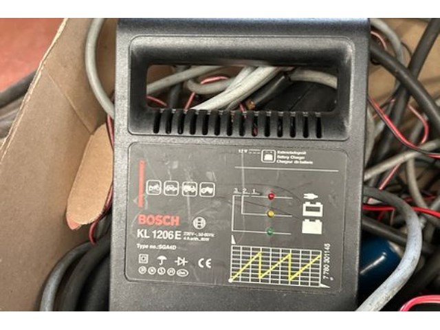 6 bosch batterijladers - afbeelding 2 van  2