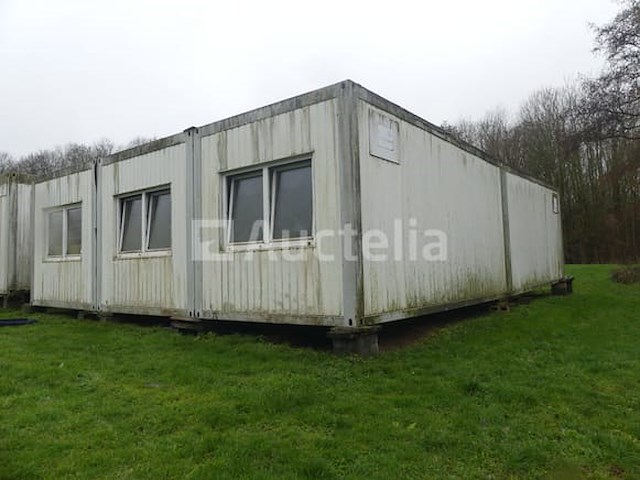 6 bungalowcontainers in elkaar gezet (te renoveren) - afbeelding 1 van  13