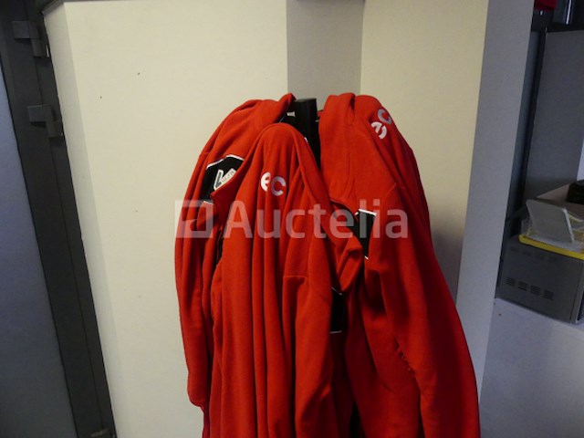 6 bureaustoelen en 2 kapstokjes - afbeelding 11 van  19