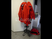 6 bureaustoelen en 2 kapstokjes - afbeelding 15 van  19