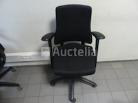 6 bureaustoelen en 2 kapstokjes - afbeelding 17 van  19