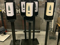 6 dispensers op hoge voet - afbeelding 1 van  2