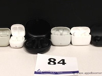 6 div wireless earphones, zonder kabels, werking niet gekend - afbeelding 1 van  3