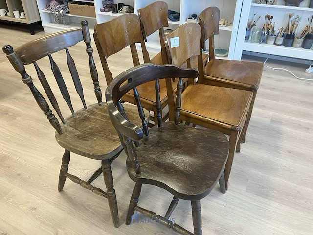 6 diverse houten stoelen - afbeelding 2 van  3