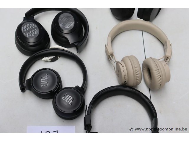 6 diverse koptelefoons - afbeelding 3 van  4
