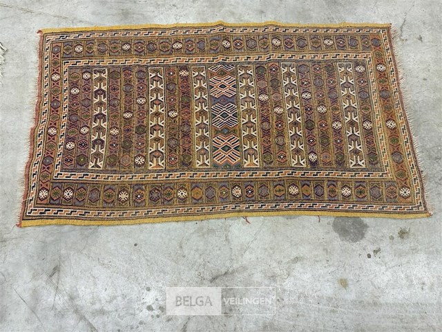 6 diverse tapijten - afbeelding 4 van  8