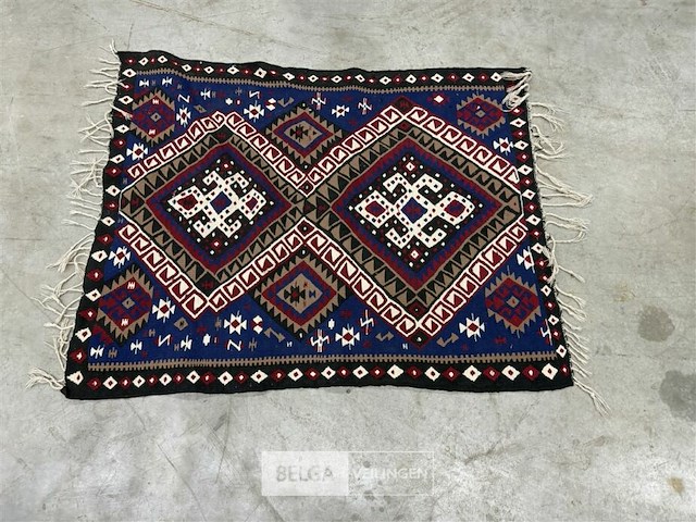 6 diverse tapijten - afbeelding 5 van  8