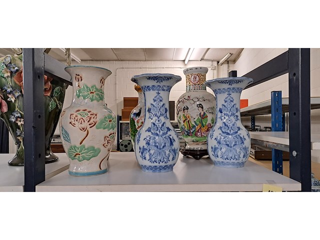 6 diverse vazen - afbeelding 2 van  2