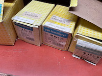 6 dozen bouten en nagels - afbeelding 4 van  6