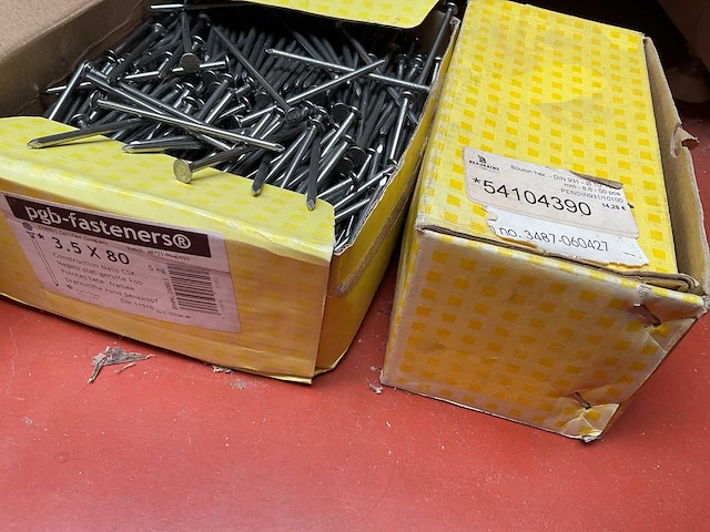 6 dozen bouten en nagels - afbeelding 6 van  6
