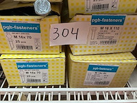 6 dozen bouten en pluggen - afbeelding 2 van  5