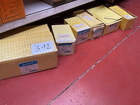 6 dozen bouten nagels - afbeelding 1 van  6