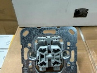 6 dozen dubbele inbouwschakelaar gira - afbeelding 1 van  3