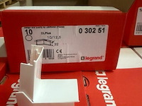 6 dozen hoekstuk dl-plus legrand - afbeelding 1 van  1