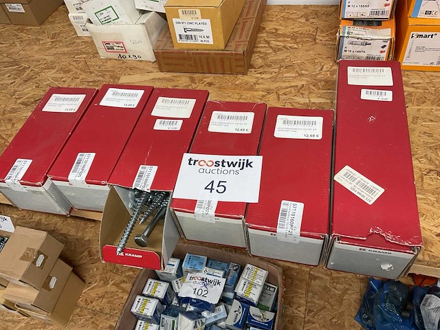 6 dozen hout bouten - afbeelding 1 van  8