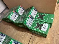 6 dozen hout schroeven