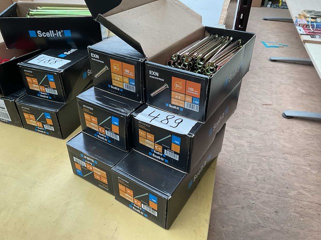 6 dozen slag hulzen en schroeven - afbeelding 1 van  6